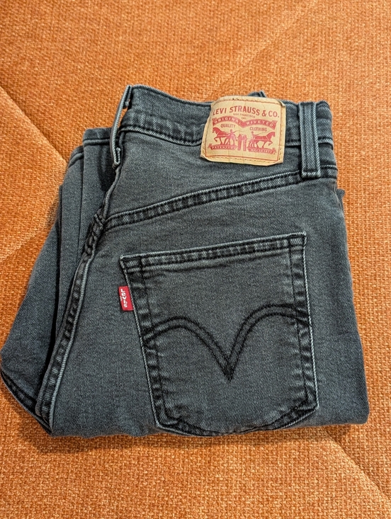 Levi's Denim - Levi's Ribcage Straight Ankle Jeans Size 28 gray Black